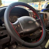 DİKİŞLİ DİREKSİYON KILIFI NOKTALI/SİYAH DERİ KIRMIZI DİKİŞLİ FORD TRANSİT 2004-06 thumbnail 2