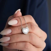 925 Ayar Gümüş Işıkta Yansıyan Love Yazılı Kolye thumbnail 6