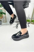 Günlük Kadın Loafer V Tokalı Kalın Topuklu Tırtıklı Tabanlı Oval Burunlu Makosen Ayakkabı 7697 - 7