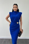 Krep Kumaş Broş Büzgü Detaylı Kalem Elbise - SAKS MAVİ thumbnail 3