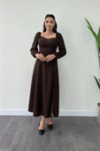 Krep Kumaş Kalp Yaka Midi Elbise - KAHVERENGİ thumbnail 2