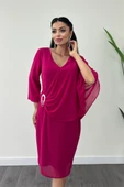 Atlas Kumaş Şifon Broş Detaylı Kalem Elbise - FUŞYA thumbnail 4
