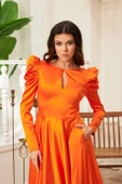 Orange Saten Sırtı Açık Uzun Nişanlık Elbise - 3