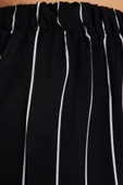 Kadın Viskon V Yaka Askılı Kol Çizgili Sırt Detaylı İp Askılı Viskon Dokuma Pijama Takımı - 6