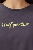 Kadın %100 Pamuk Bisiklet Yaka Kısa Kol Nakışlı Fırfır Detaylı T-shirt-Şort Örme Pijama Takımı - 4