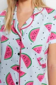 Kadın %100 Pamuk Gömlek Yaka Uzun Kol Karpuz Desenli Fırfırlı Gömlek-Şort Örme Pijama Takımı - 2