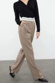 Kadın Yeni Moda Boru Paça Regular Boy Dokuma Wide Leg Geniş Paça Yüksek Bel Kemer Detaylı Pantolon - 3