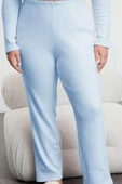 Kadın Moda Şık Büyük Beden V Yaka Boru Paça Uzun Kol Fırçalı Soft Fitilli Hırkalı Örme Pijama Takımı - 3
