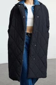 Kadın Moda Şık Bol Ceket Yaka Uzun Düz Astarlı Oversize Kuşaklı Uzun Kapitone Şişme Mont - 2