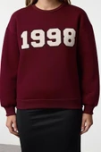 Kadın Relaxed Bisiklet Yaka Düşük Kol Uzun Kalın Polarlı Normal Kesim Slogan Nakışlı Örme Sweatshirt - 1