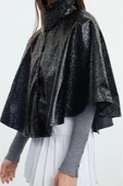 Kadın Moda Şık Bol Dik Yaka Standart Düz Astarlı Oversize Parlak Pelerin Mont - 2