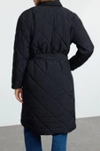 Kadın Moda Şık Bol Ceket Yaka Uzun Düz Astarlı Oversize Kuşaklı Uzun Kapitone Şişme Mont - 5