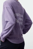 Kadın Moda Bol Bisiklet Yaka Düşük Kol Uzun Ön ve Sırt Baskılı Yıkamalı Geniş Kalıp Örme Sweatshirt - 2