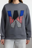 Kadın Bol Bisiklet Yaka Düşük Kol Uzun Kalın İçi Polarlı Slogan Patch Geniş Kesim Örme Sweatshirt - 1