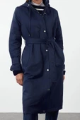Kadın Moda Şık Oversize Kapüşonlu Yaka Uzun Düz Astarlı İçi Elyaflı Oversize Kalın Trençkot - 3
