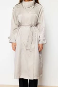 Kadın Moda Oversize Ceket Yaka Uzun Düz Astarlı Geniş Kesim Yaka Cıtcıtlı Parlak Kuşaklı Trençkot - 4