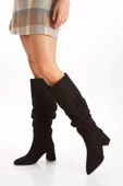 Artı-Artı006-0590  Kadın Körüklü Kalın Topklu Siyah Süet Çizme thumbnail 1