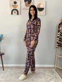 Kadın Teddy Bear Ayıcık Desenli Süet Düğmeli Pijama Takımı (Lacivert-Kırmızı) thumbnail 3