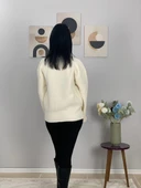 Kadın Krem Pinterest Model Kol Yırtmaçlı Balıkçı Yaka Triko Kazak thumbnail 4