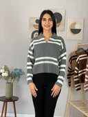 Kadın Polo Yaka Sakallı Triko Crop Kazak(Gri) thumbnail 5