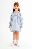 Mavi Çiçek Nakışlı Kolları İşlemeli Kız Çocuk Jean Elbise 20117 - 1
