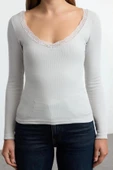 Stil Kadın Dantel Detaylı Fitilli Fitted Vücuda Oturan Pamuklu Esnek Bluz Regular Örme Slim Kalıp - 3