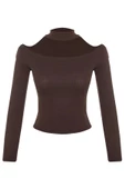 Stil Kadın Carmen Yaka Choker Detaylı Fitted Vücuda Oturan Fitilli Bluz Crop Örme Slim Kalıp - 3