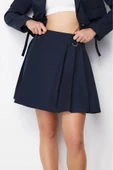 Moda Regular Düz Desen Günlük Mini Boy Pileli Toka Detaylı Mini Dokuma Etek - 2