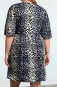 Moda Relaxed Bisiklet Yaka Mini Boy Büyük Beden Fiyonklu %100 Pamuk Leopar Desenli Dokuma Elbise - 5