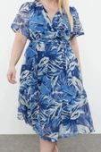 Moda Stil Relaxed Kruvaze Maxi Boy Büyük Beden Tropik Yaprak Desenli Şifon Dokuma Elbise - 4