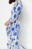 Moda Stil Regular Bisiklet Yaka Maxi Boy Tesettür Kuşaklı Çiçekli Dokuma Elbise - 4