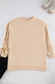 Tesettür Tarz Oversize Bisiklet Yaka Düşük Kol Uzun Bağcık Detaylı Sweatshirt - 1