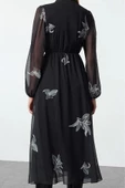 Moda Stil Regular Hakim Yaka Maxi Boy Çiçekli Pilise Detaylı Şifon Dokuma Elbise - 3
