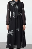 Moda Stil Regular Hakim Yaka Maxi Boy Çiçekli Pilise Detaylı Şifon Dokuma Elbise - 2