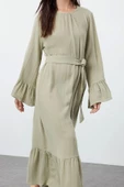 Moda Stil Relaxed Bisiklet Yaka Maxi Boy Tesettür Eteği Fırfırlı Müslin Dokuma Elbise - 4