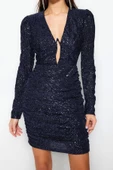 Moda Stil Fitted V Yaka Mini Boy Vücuda Oturan Parıltılı Örme Pullu Payet Kısa Şık Abiye Elbise - 1