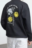 Tarz Bol Bisiklet Yaka Standart Kol Regular Smiley Lisans Unısex Geniş Kesim Sweatshirt - 2