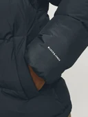 Jack Jones Erkek  Nautical Mavi Kapüşonlu Rüzgar Geçirmez Şişme Mont 12259850M - 2