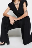 Kadın Moda Standart Kol Geniş Paça Kruvaze Düz Desen Regular V Yaka Kuşaklı Örme Tulum - 6