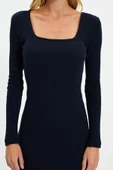 Moda Stil Slim Kare Yaka Midi Boy Vücuda Oturan Uzun Kollu Fitilli Esnek Örme Elbise - 3