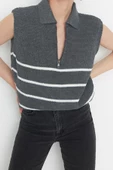 Stil Modern Kadın Regular Standart Kol Polo Yaka Fermuarlı Çizgili Triko Süveter - 1