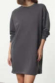 Moda Stil Relaxed Bisiklet Yaka Mini Boy Düz Rahat Kesim Örme Elbise - 1