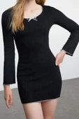 Moda Stil Slim Havuz Yaka Mini Boy Fitted Vücuda Oturan Fiyonk Detaylı Örme Elbise - 4