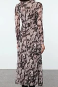 Moda Stil Regular Bisiklet Yaka Maxi Boy Baskılı Büzgü Drape Örme Elbise - 5