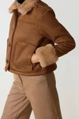 Tasarım Düz Astarlı Yaka Standart Regular Gömlek Kadın Regular Peluş Detaylı Süet Mont - 2