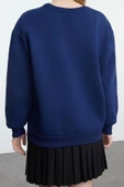 Tarz Relaxed Bisiklet Yaka Düşük Kol Regular Rahat Kalıp Nakışlı Kalın Örme Sweatshirt - 4