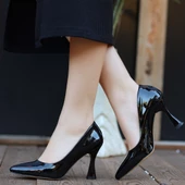 Ulba Siyah Rugan Stiletto Ayakkabı thumbnail 4