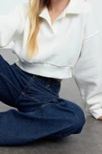 Tarz Oversize Polo Yaka Düşük Kol Uzun Rahat Kalıp Polo Yaka Kalın İçi Polarlı Örme Sweatshirt - 2