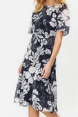 Moda Stil Regular Bisiklet Yaka Midi Boy Çiçek Desenli A Kesim Astarlı Dokuma Elbise - 2