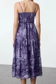 Moda Stil Regular Kalp Yaka Midi Boy Desenli Skater Dokuma Elbise - 5